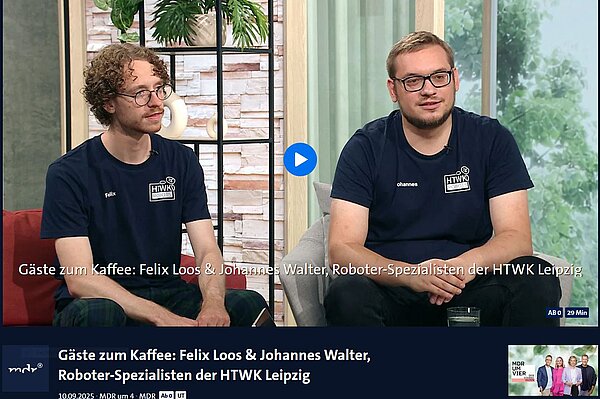 Screenshot von zwei Männern im TV-Studio des MDR